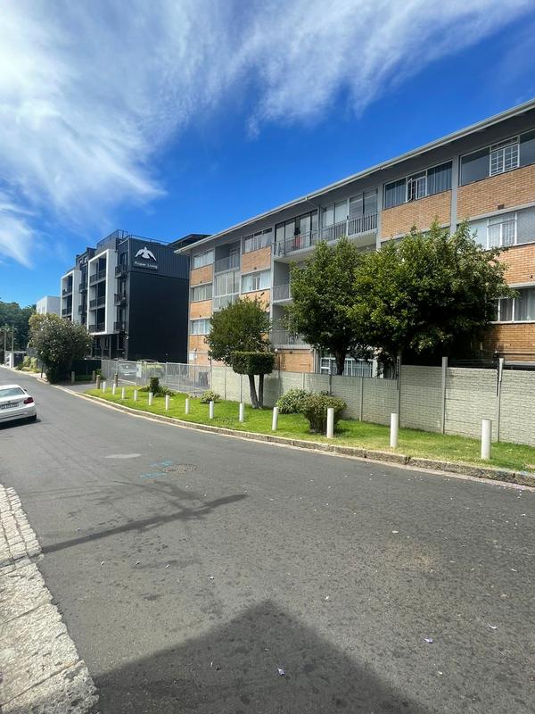 To Let 1 Bedroom Property for Rent in Rondebosch Western Cape